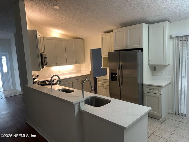 Building Photo - 23 Winding Woods Trail