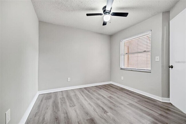 Building Photo - 7865 Sugar View Ct