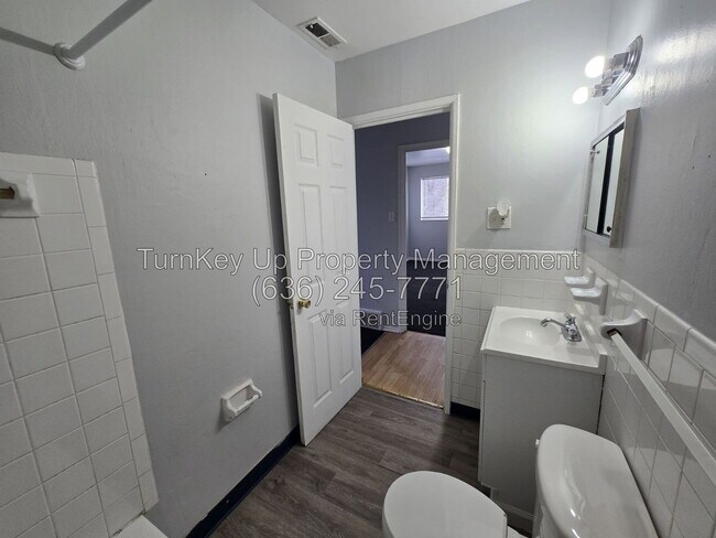 Building Photo - 3233 Ashby Rd
