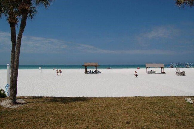 Building Photo - 6020 Midnight Pass Rd