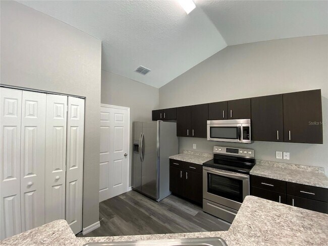 Building Photo - 15945 SW 57th Terrace Rd