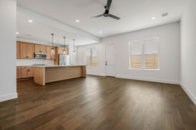 Building Photo - AVAILABLE IMMEDIATELY!!!  Gorgeous Brand N...