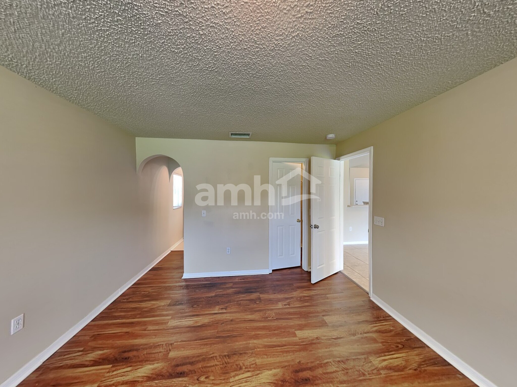 Building Photo - 224 Sawyerwood Pl