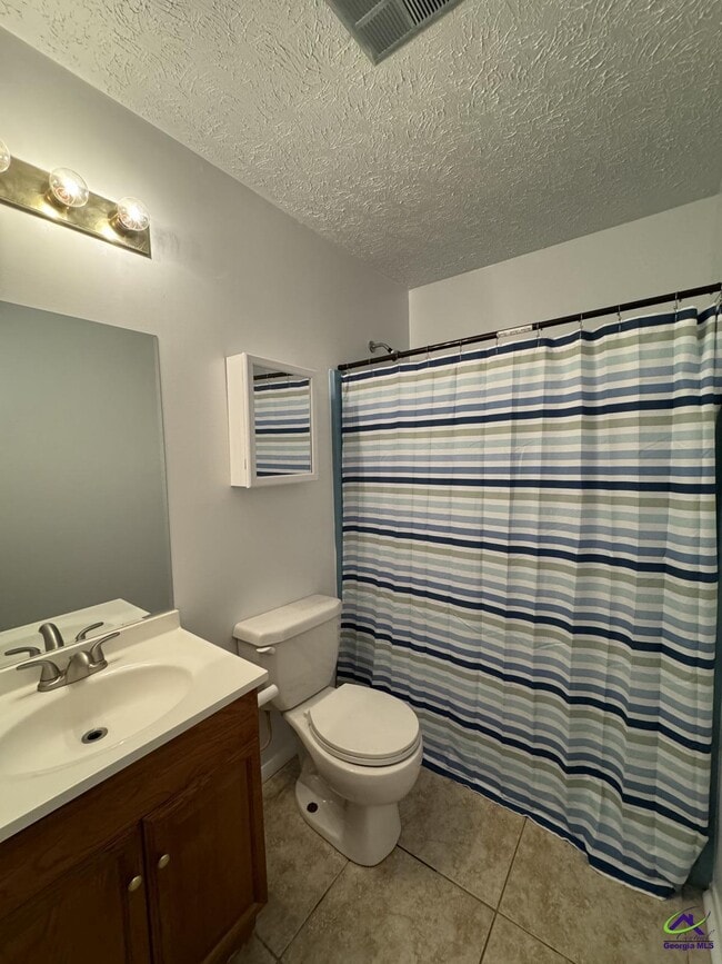 Building Photo - 107 Turtle Creek Dr