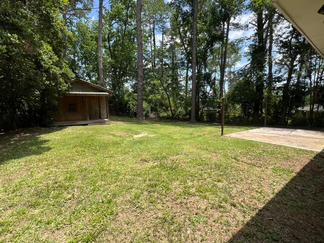 Building Photo - 631 Carlton Dr