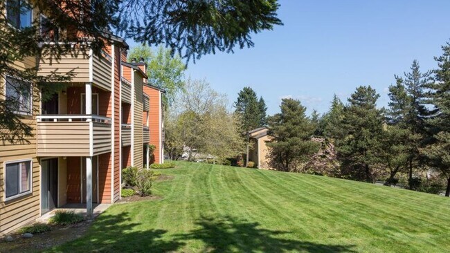 Building Photo - 7001 Old Redmond Rd