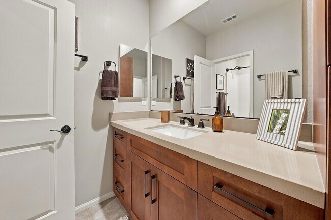 Building Photo - 51780 Ponderosa Dr.
