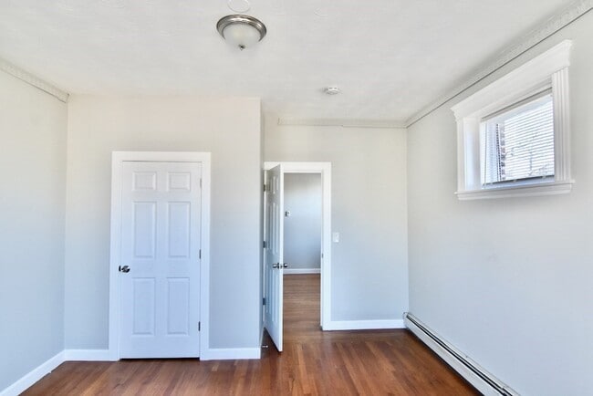 Building Photo - 105 Homestead St