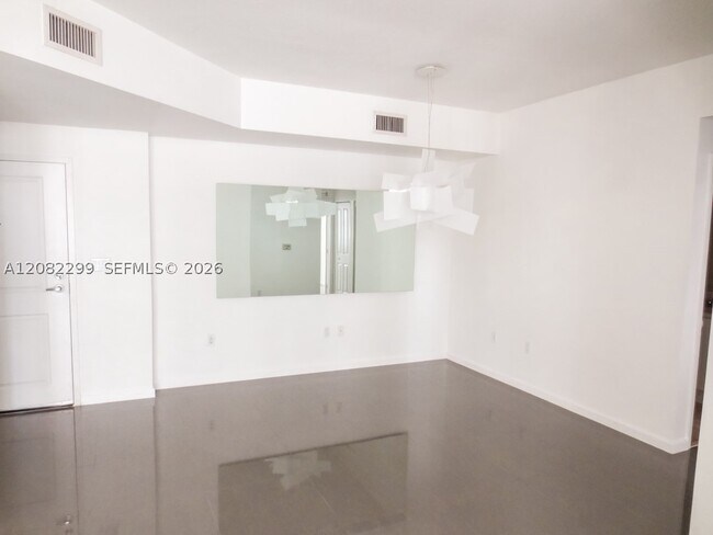 Building Photo - 7900 Harbor Island Dr