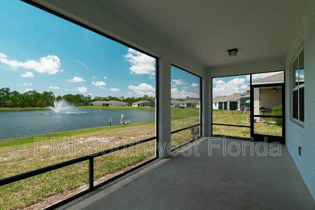 Building Photo - 5928 Silver Palm Blvd
