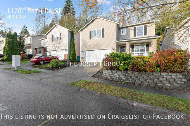 Building Photo - Recently updated & spacious 3 bed in Everett