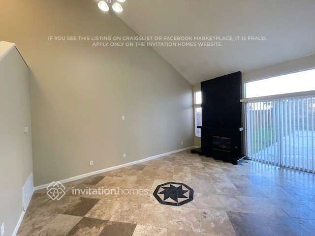 Building Photo - 23798 Vía Olivia