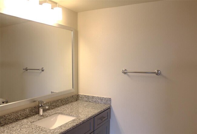 Building Photo - 6955 Turtlewood Dr