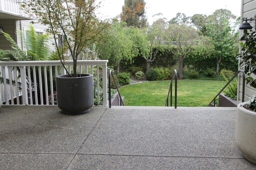 Building Photo - EPIC REA: Condo w/Parking & Community Pool close to BART & schools