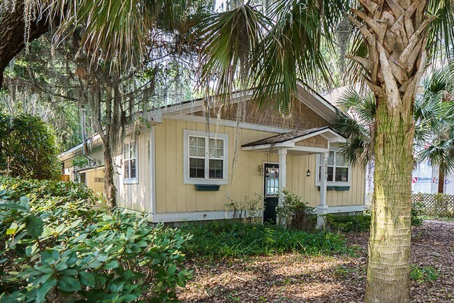 Building Photo - Three Bedroom Home in the Heart of Port Royal