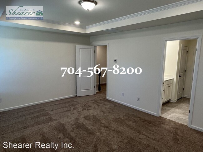 Building Photo - 3 br, 2.5 bath House - 2869 Yeager Drive