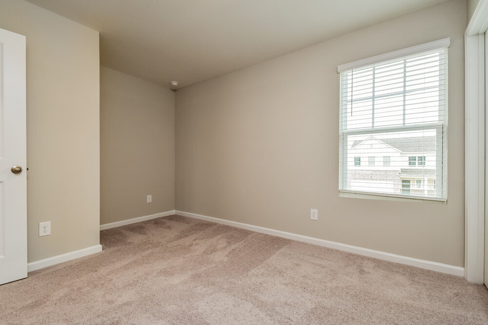 Building Photo - 526 Knightsbridge Ln