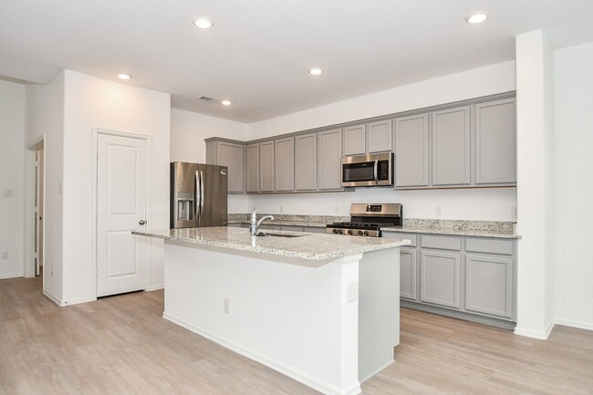 Building Photo - 5240 Pine Pass Dr