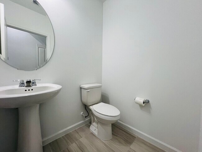 Building Photo - 16411 Powerscourt Dr