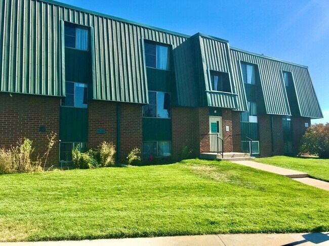 Building Photo - 5345 W 79th Ave