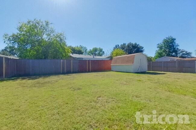 Building Photo - 3521 Kirby Creek Dr