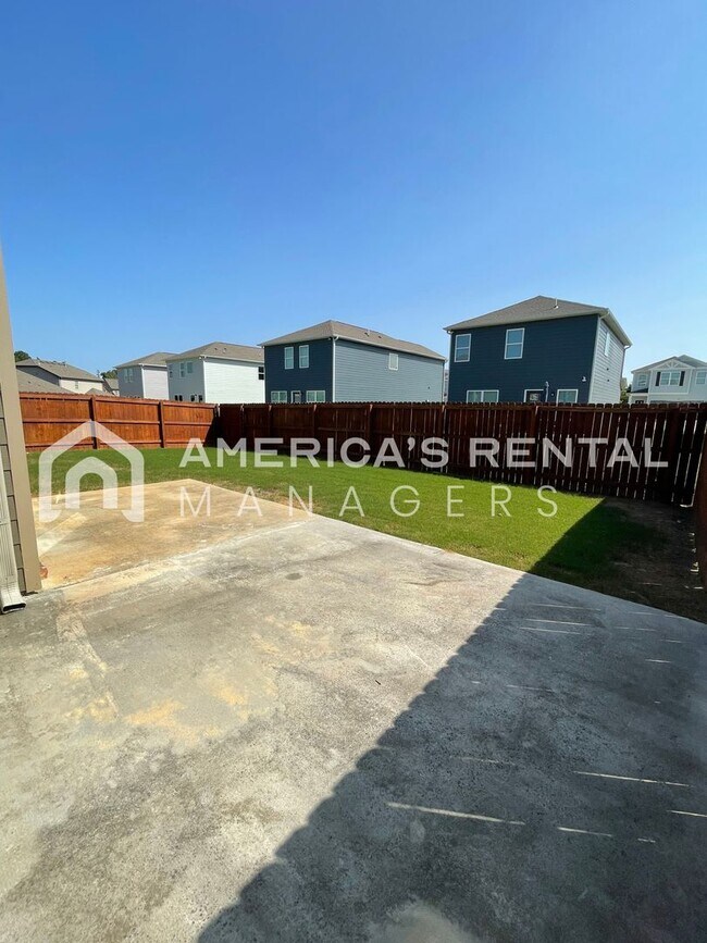 Building Photo - Home for Rent in McCalla!!! View with 48 Hours Notice!