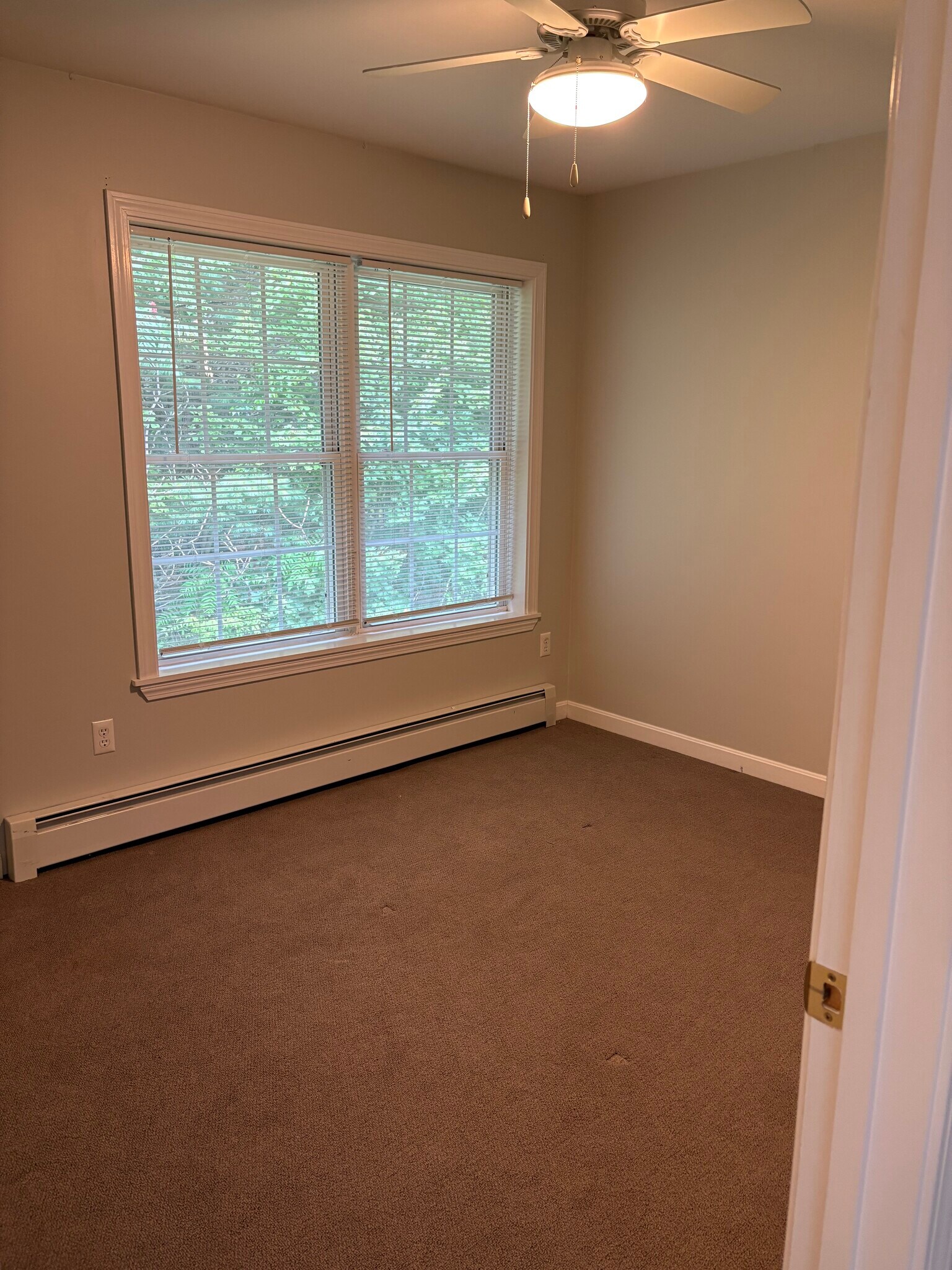 Bedroom-2 - 1434 Ohio St