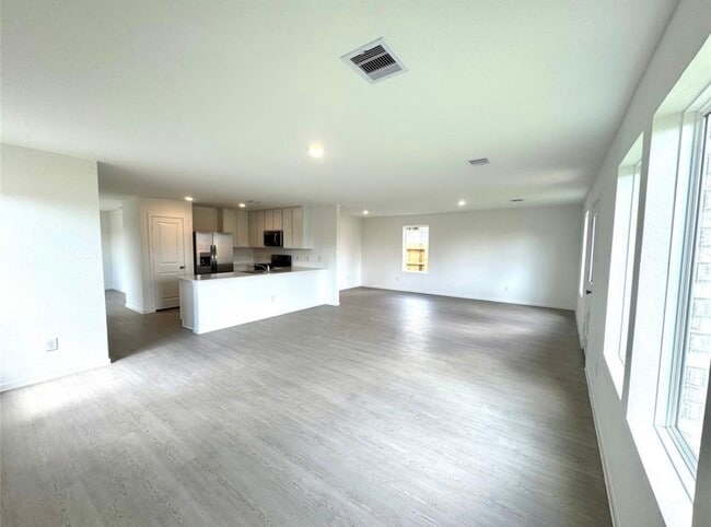 Building Photo - 28763 Texas Plns Dr