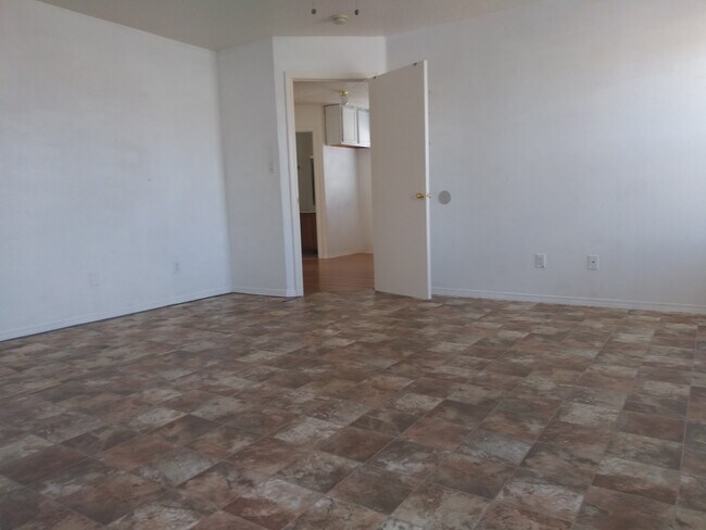 Master - 9109 Valle Vidal Plz SW