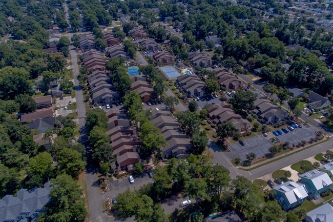 Building Photo - 617 13th Ave S