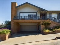 Building Photo - Beautifully remodeled studio downtown PG