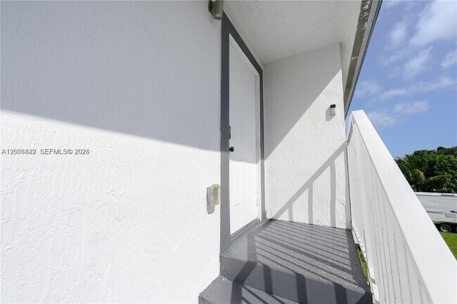 Building Photo - 4477 NW 23rd Ave