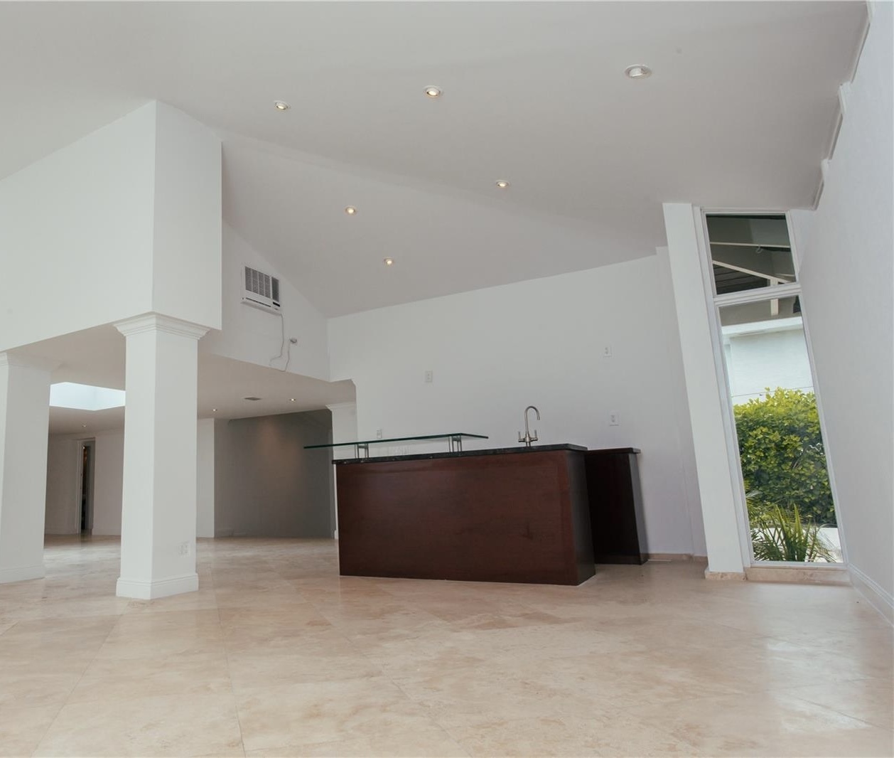 Building Photo - 72 S Hibiscus Dr