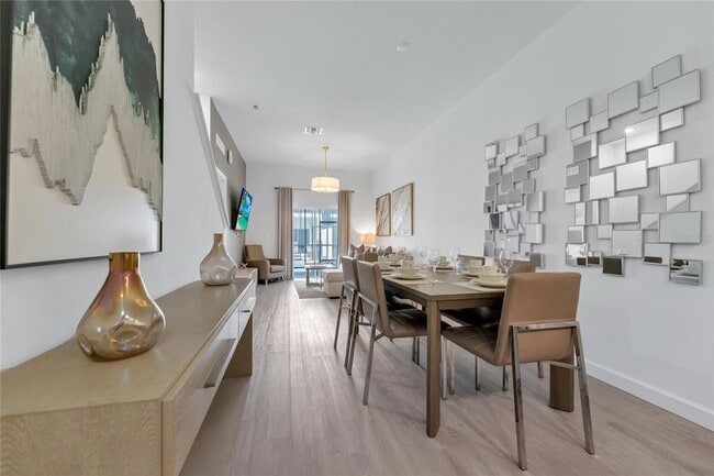 Building Photo - 395 Famagusta Dr