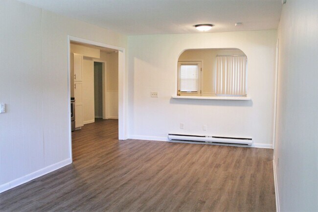 Building Photo - 10 Belchertown Rd