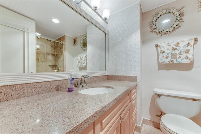 Building Photo - 880 Mandalay Ave