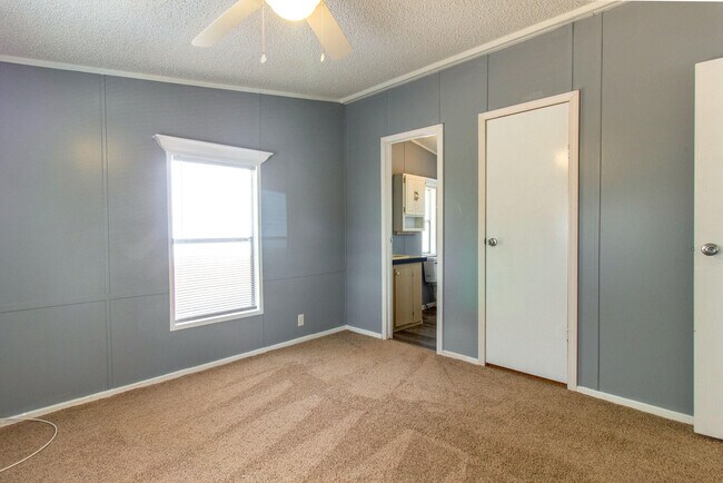 Building Photo - 5509 Cone Dr