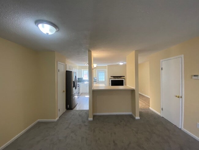 Building Photo - Enjoy coastal living at its finest!  "ASK ...