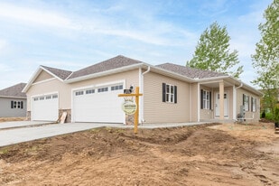 Building Photo - 1310 Daisy Dr