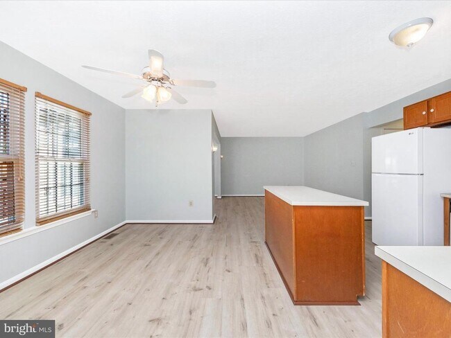 Building Photo - 408 Willow Hill Pl