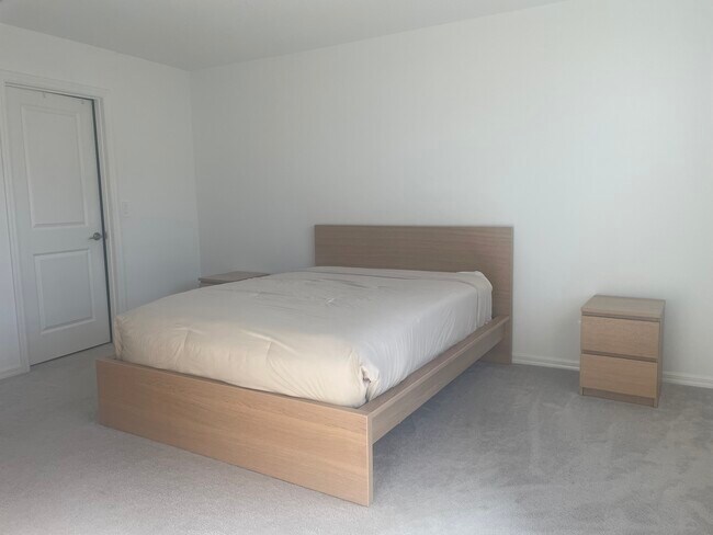 Building Photo - 1308 Drake Rdg Dr