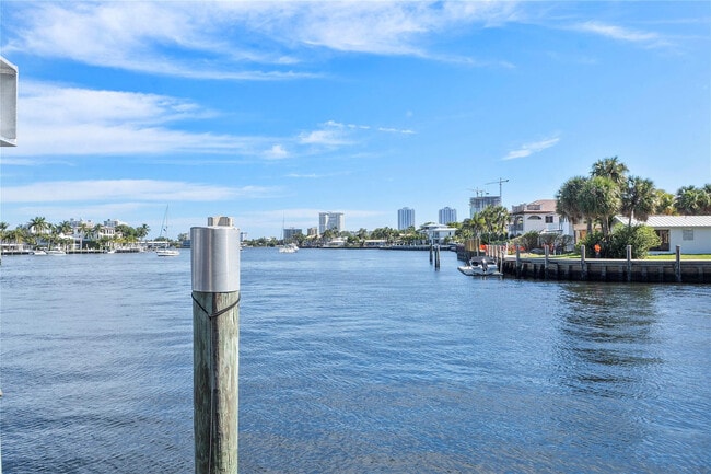 Building Photo - 740 S Federal Hwy