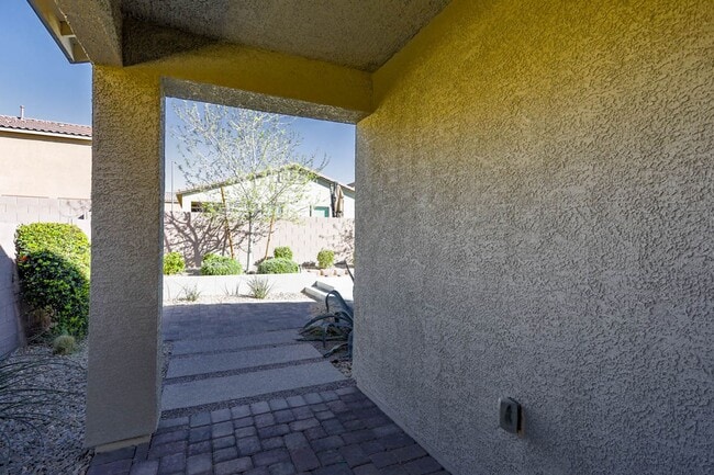 Building Photo - 3 Bedroom North Las Vegas Gated Community