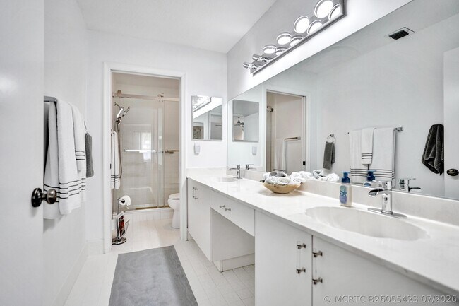 Building Photo - 7669 Springwater Pl