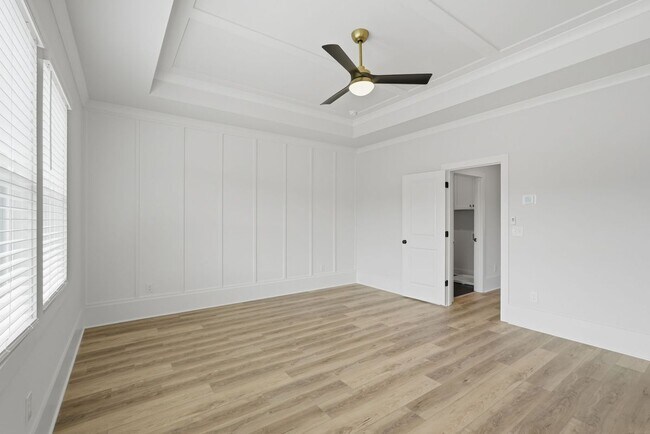 Building Photo - 331 Orchid St