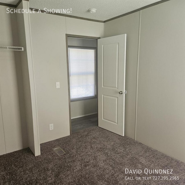 Building Photo - 2737 W Washington Center Rd