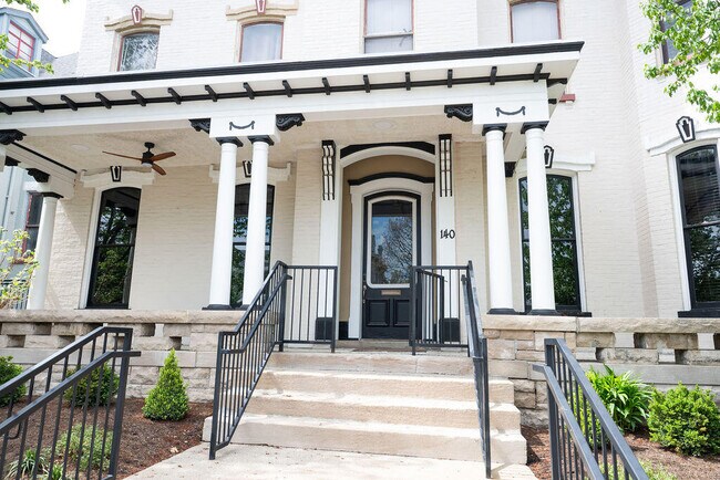 Building Photo - 275 S Limestone