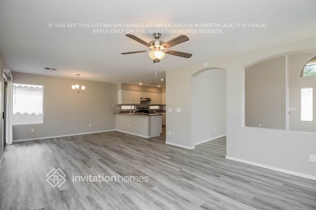 Building Photo - 696 N Coral Key Ave