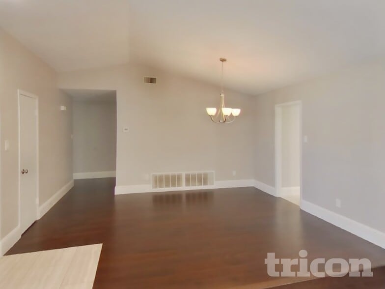 Building Photo - 606 Perdido Dr