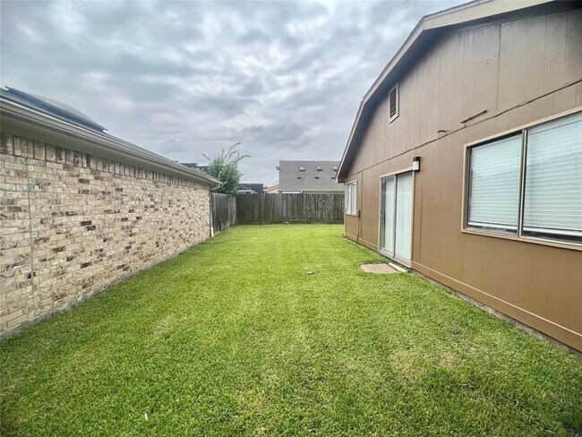 Building Photo - 7831 Redgate Cir